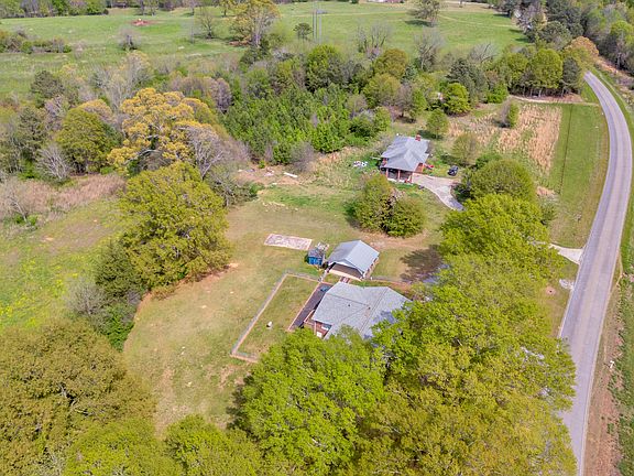 5th image of 450 N Clarks Creek Rd