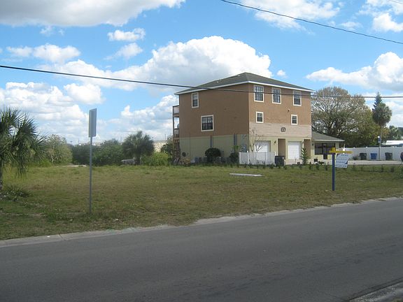 5th image of 301 Flamingo Dr