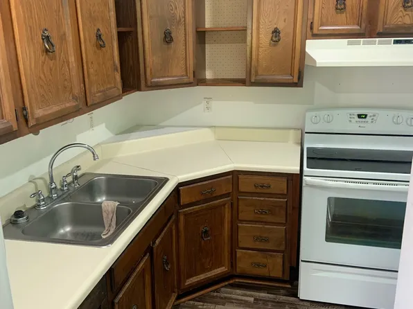 16 E Main St, Bainbridge, NY