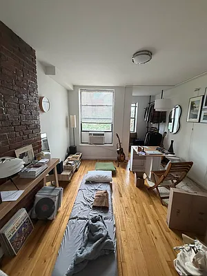Living room, photo 2