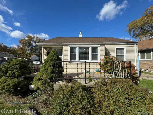 17765 Hanna St, Melvindale, MI 48122