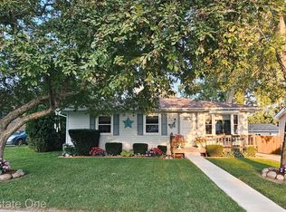 413 Bristol St S, Almont, MI 48003