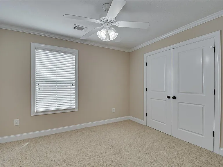 2520 Grier Cir — Photo 36