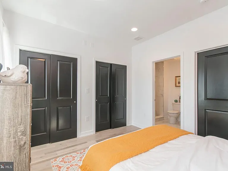 1319 McKean St — Photo 12