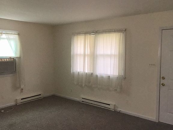 5th image of 19710 Wrenn Dr