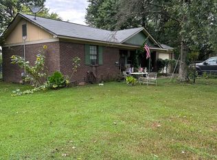 211 N Strickland Rd, Falkville, AL 35622