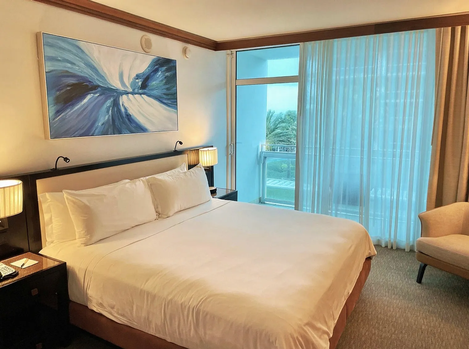 1 bed, 1.0 bath, 548 sqft, $4,051 — Photo 3
