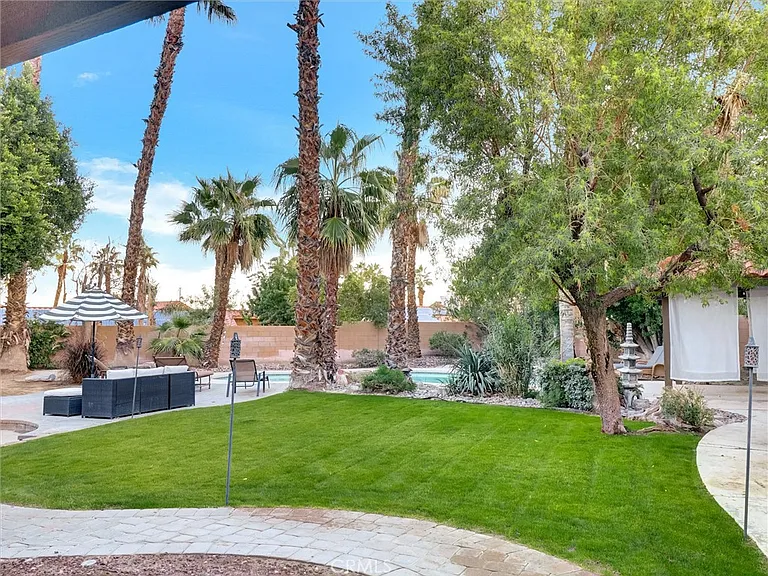 76871 Castle Ct — Photo 30