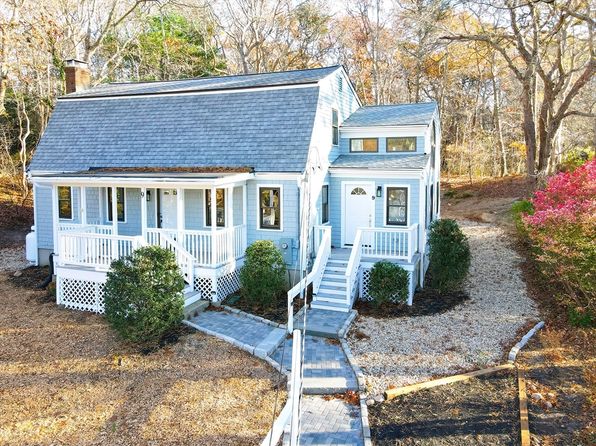 9 Colt Ln, Plymouth, MA 02360