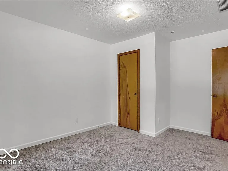 760 W Pine St — Photo 31