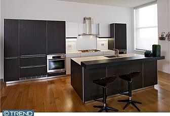 2nd image of 210 W Washington Sq APT 4NE