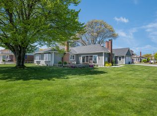 504 Maple Ave, Old Saybrook, CT 06475