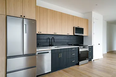 11-14 35th Avenue, #616