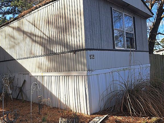 2nd image of 535 Monument Rd