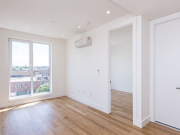 5th image of 1409 Fulton St APT 7C