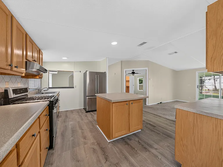 322 Cedar Creek Rd — Photo 10