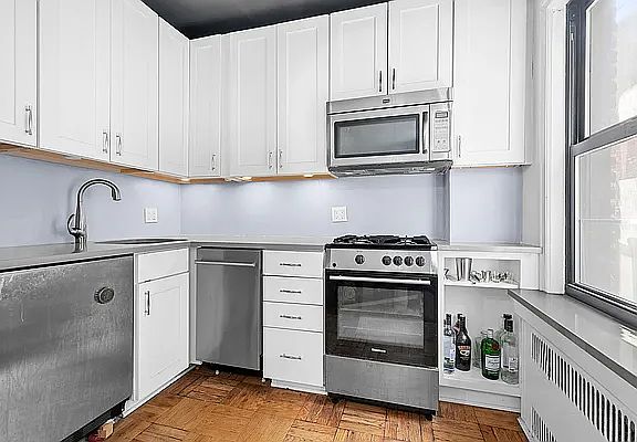 2nd image of 123 E 37th St #6A