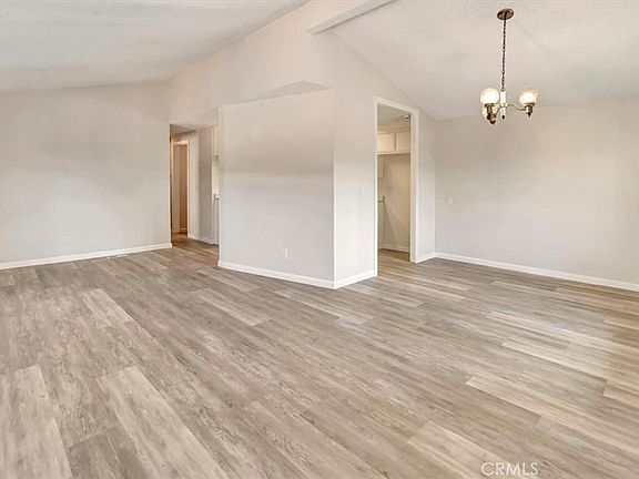 5th image of 105 Monaco Ave