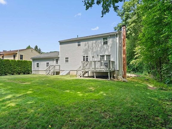 4th image of 76 Brookhaven Rd