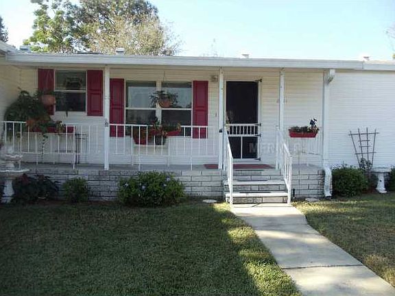 2nd image of 2711 Lake Grassmere Cir