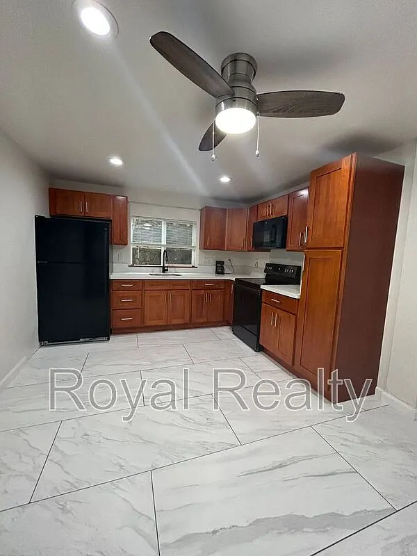 1 bed, 1.0 bath, 600 sqft, $1,900 — Photo 1