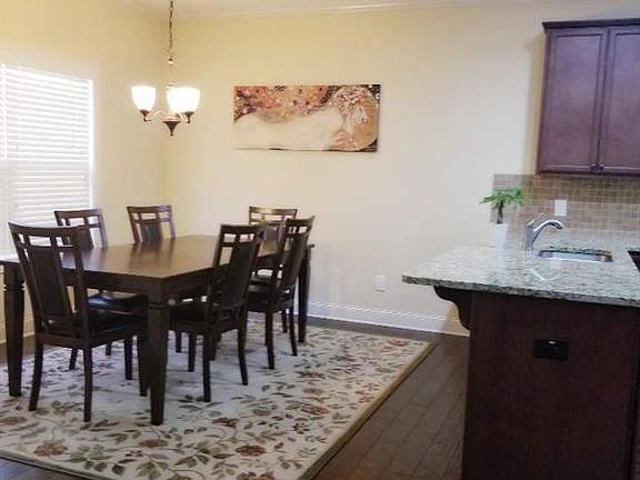 5th image of 1427 Squire Hill Ln