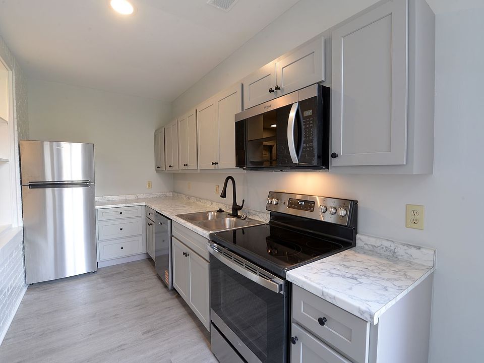 1st image of 818AR Russell Blvd #0