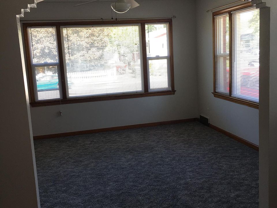 2nd image of 523 N 13th Ave