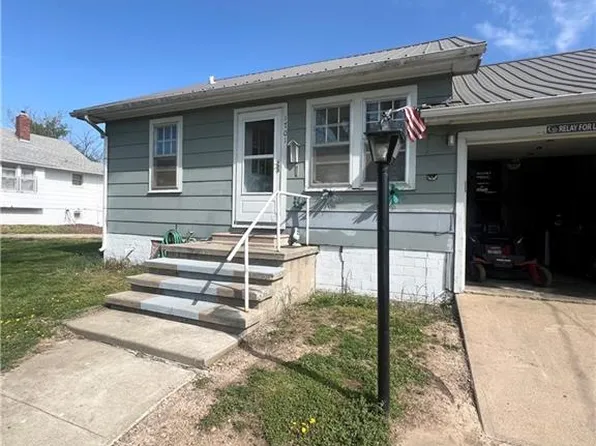 1701 3rd St, Oswego, KS 67356