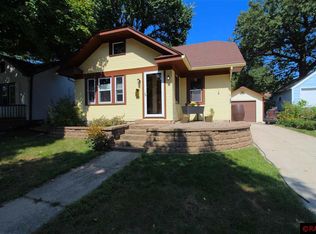 210 W 6th St, Mankato, MN 56001