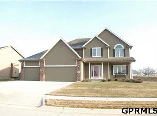 117 Allison Ave, Bellevue, NE 68005