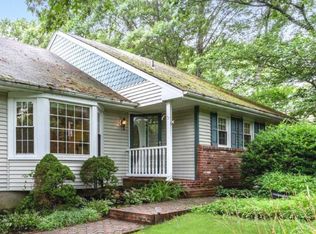 22 Corie Ct, Port Jefferson, NY