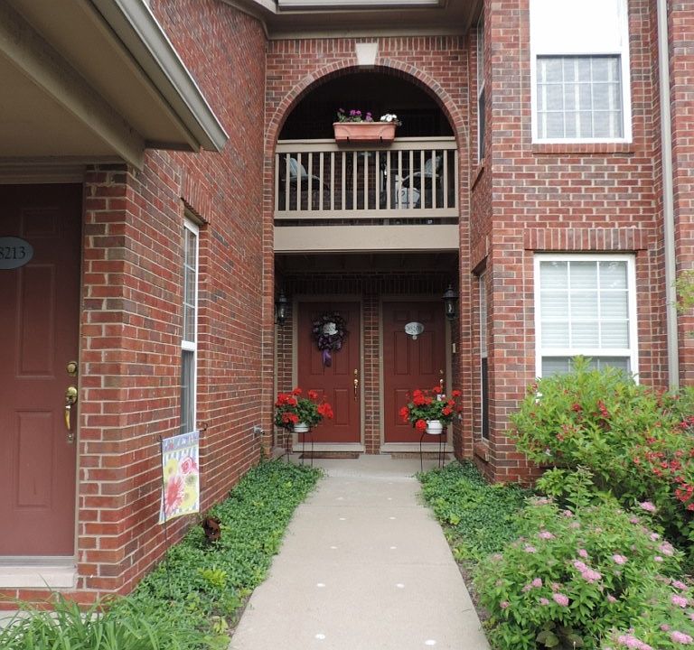 1st image of 28209 Carlton Way Dr #1