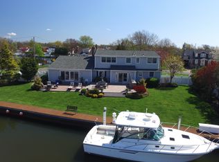 74 Sequams Ln W, West Islip, NY 11795