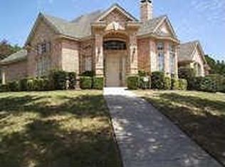 801 Sleepy Hollow Dr, Cedar Hill, TX 75104
