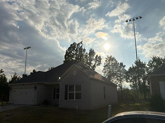2nd image of 2005 Eldridge Ln
