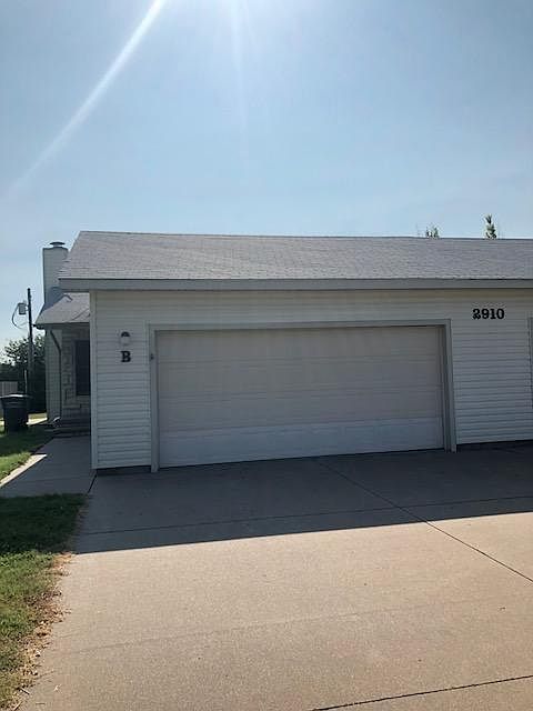 1st image of 2910 Maralane Ave #B