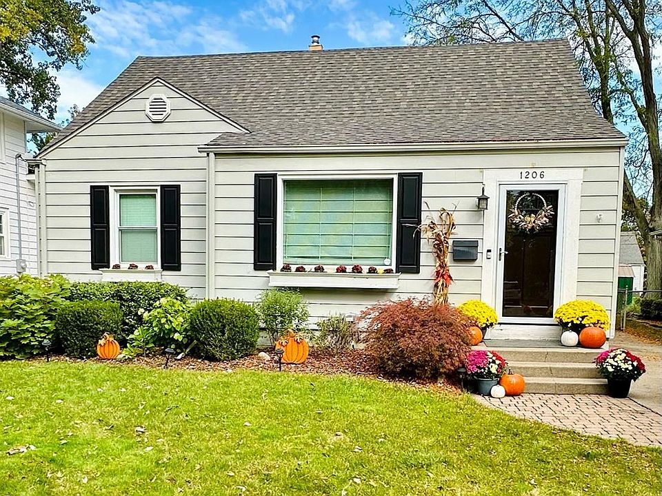 1st image of 1206 Mayfield Dr