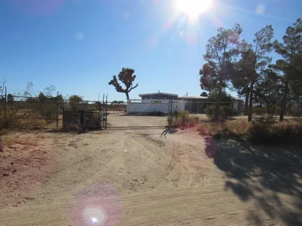 10030 5th St, Phelan, CA 92392
