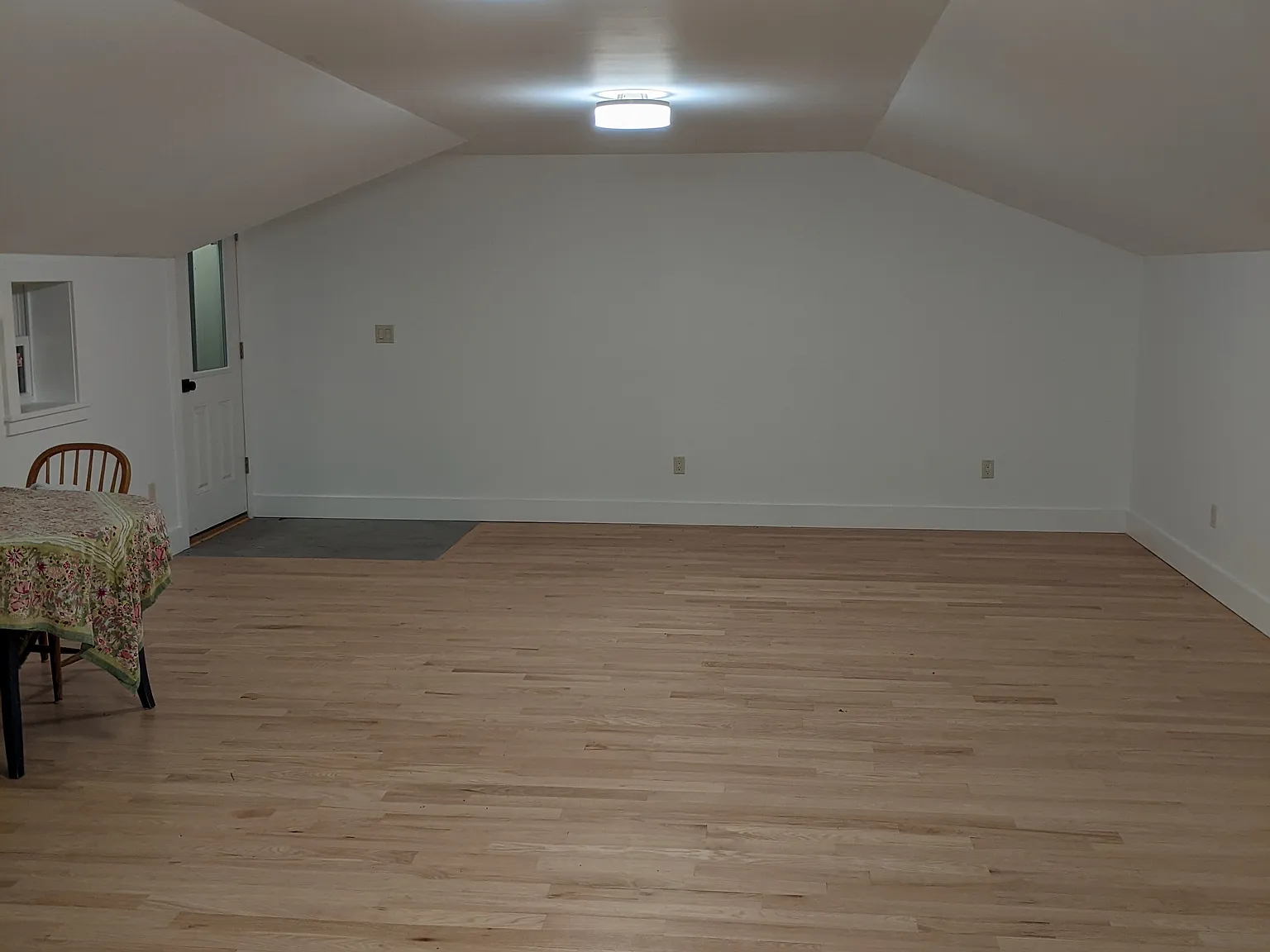 Studio, 800 sqft, $1,200 — Photo 2