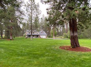 3815 E Park View Ln, Chattaroy, WA 99003