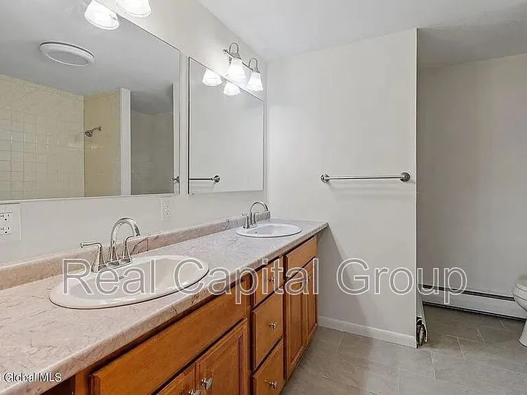 309 Harlem St #2 — Photo 6
