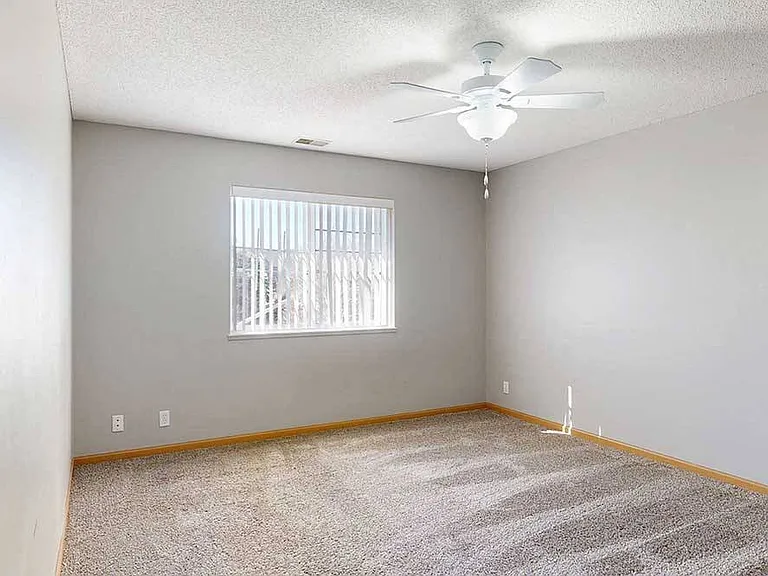 Northbrook Apartments — Photo 303