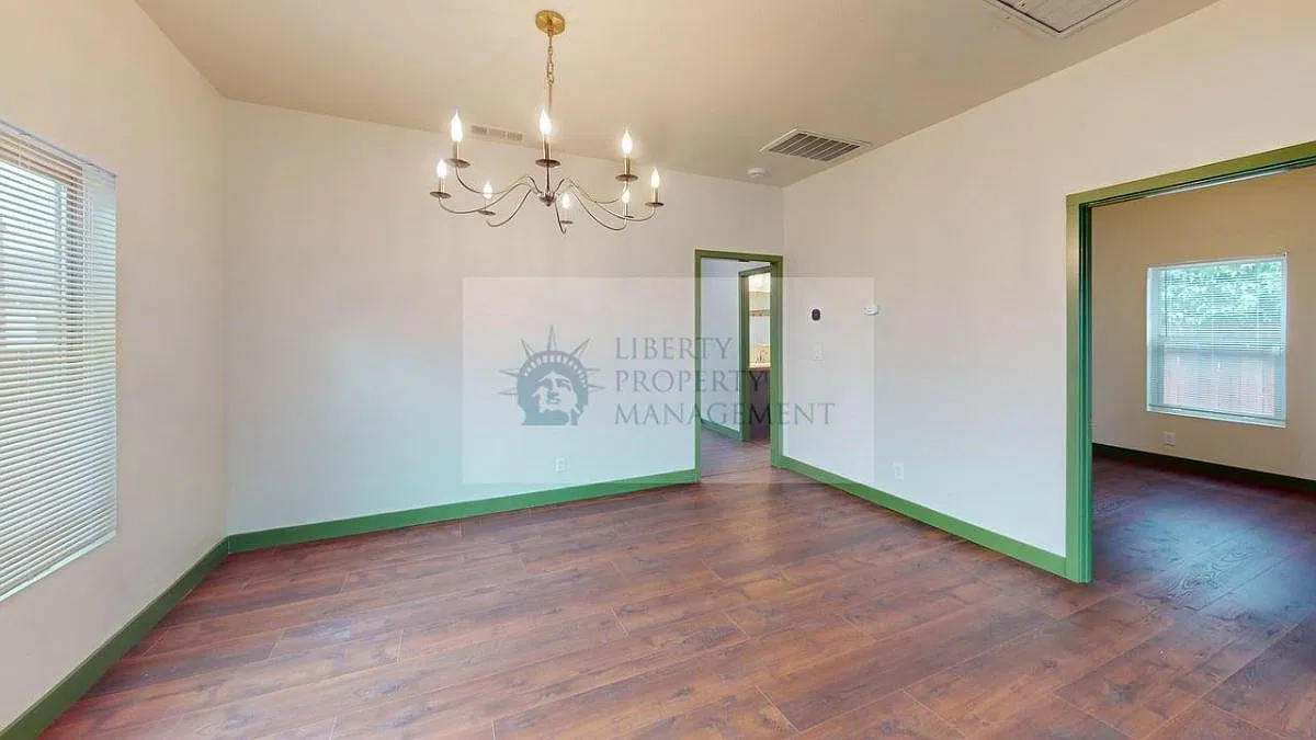 2 bed, 1014 sqft, $1,995 — Photo 3