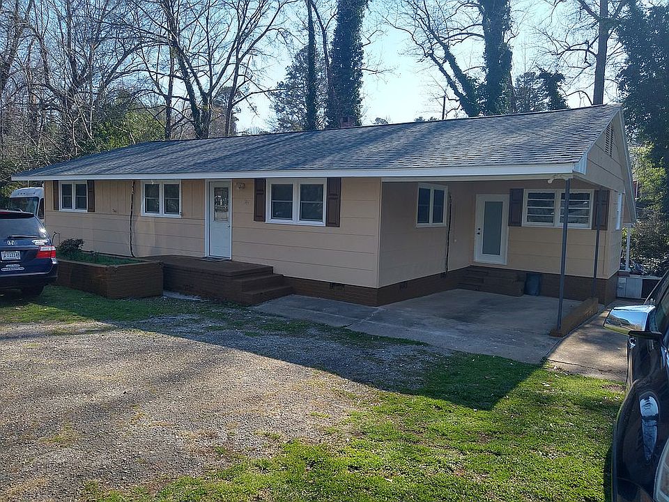 1st image of 302 Charlesworth Ave