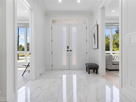 3rd image of 455 Samford Pl
