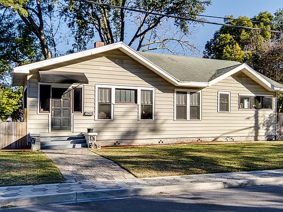 2nd image of 821 Acosta St
