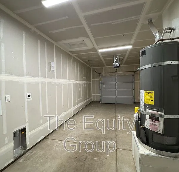 414 S Summit St #103 — Photo 8