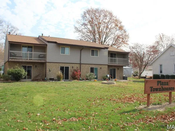 1503 Poplar St APT 8, Highland, IL 62249