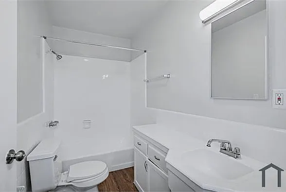 4170 Marlton Ave #G — Photo 8